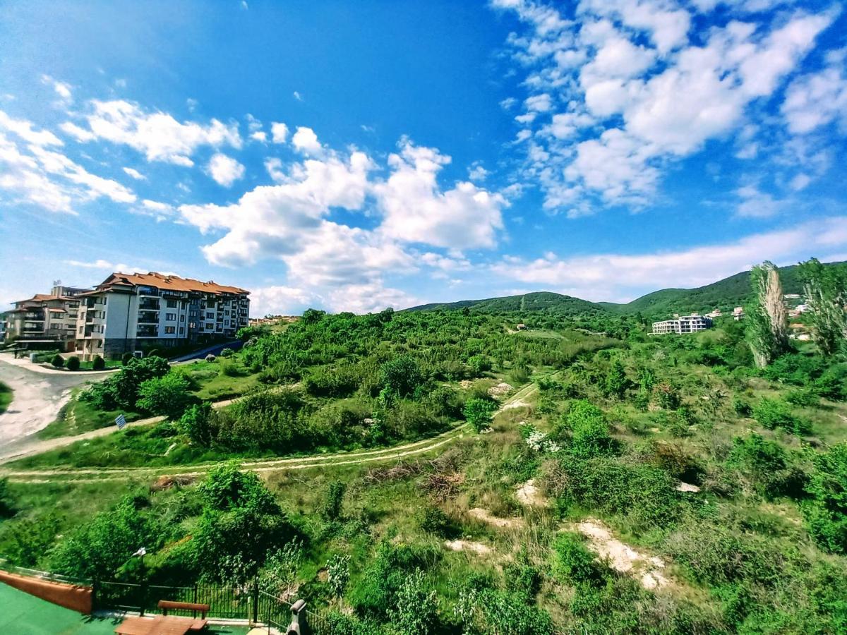 Seaview Apartment Butterfly Солнечный берег Экстерьер фото